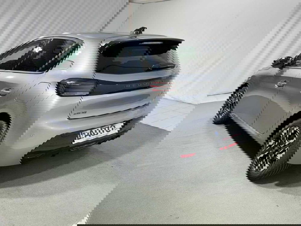 Peugeot 208 nuova a Sondrio (3)