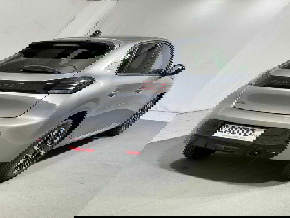 Peugeot 208 nuova a Sondrio (5)