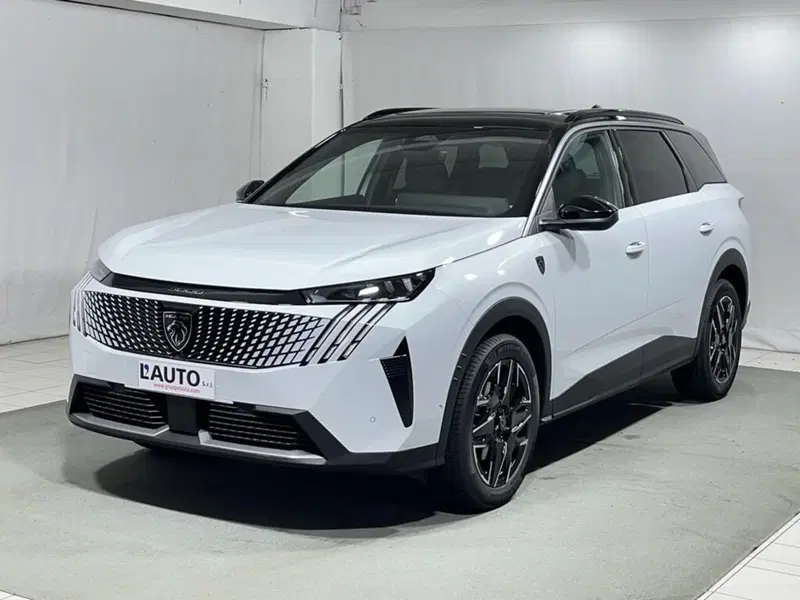Peugeot 5008 nuova a Sondrio