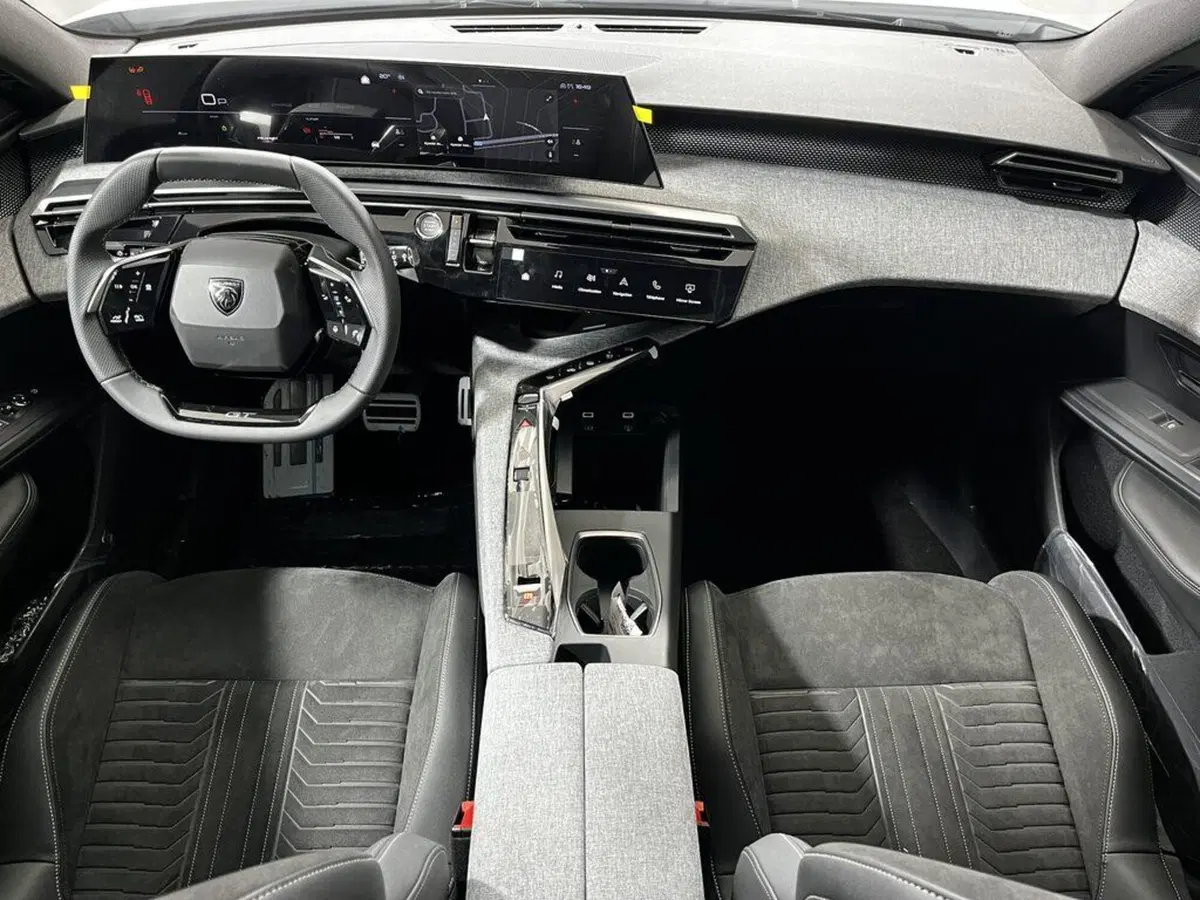 Peugeot 5008 nuova a Sondrio (12)