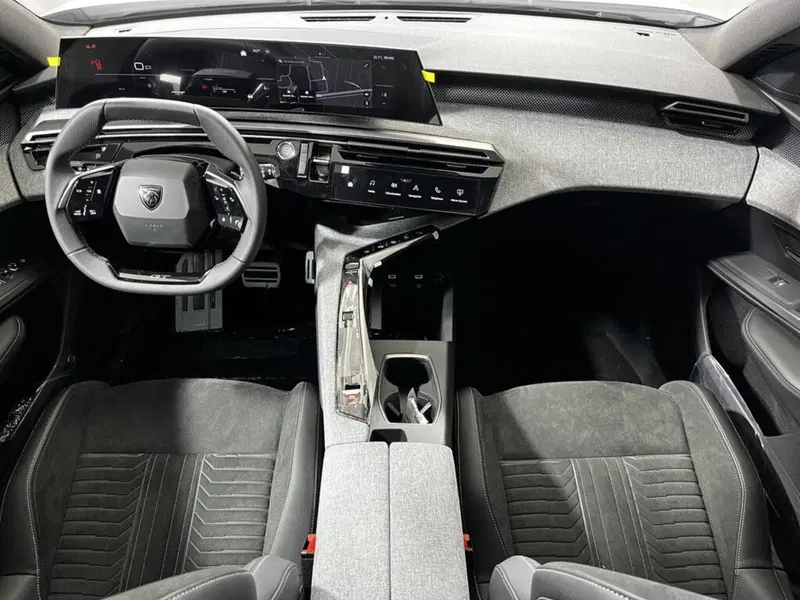 Peugeot 5008 nuova a Sondrio (12)
