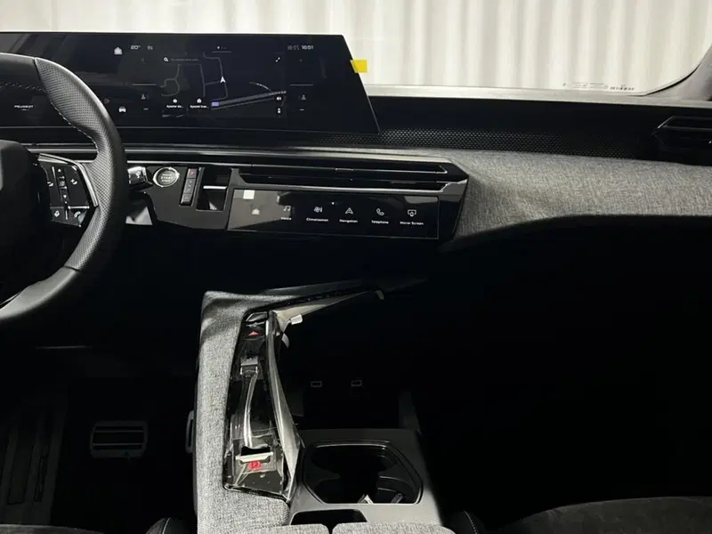 Peugeot 5008 nuova a Sondrio (14)