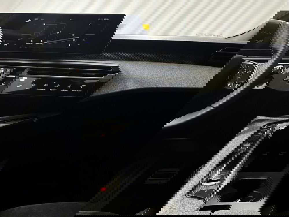 Peugeot 5008 nuova a Sondrio (14)