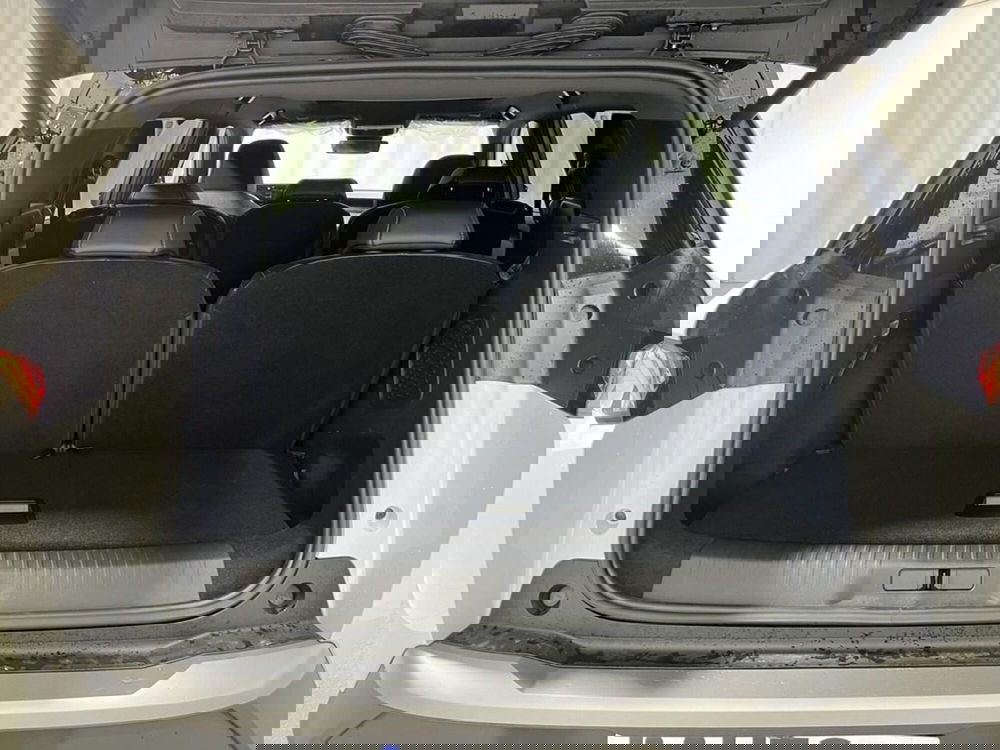 Peugeot 5008 nuova a Sondrio (15)