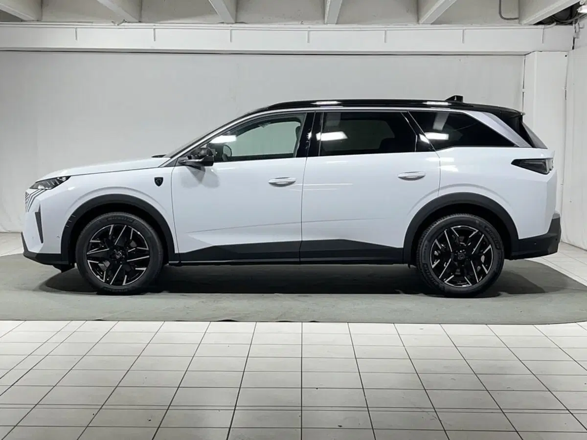 Peugeot 5008 nuova a Sondrio (2)