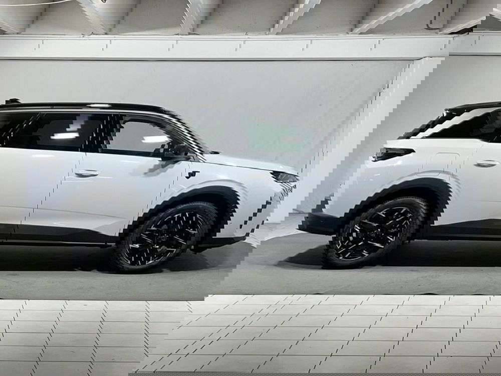 Peugeot 5008 nuova a Sondrio (6)