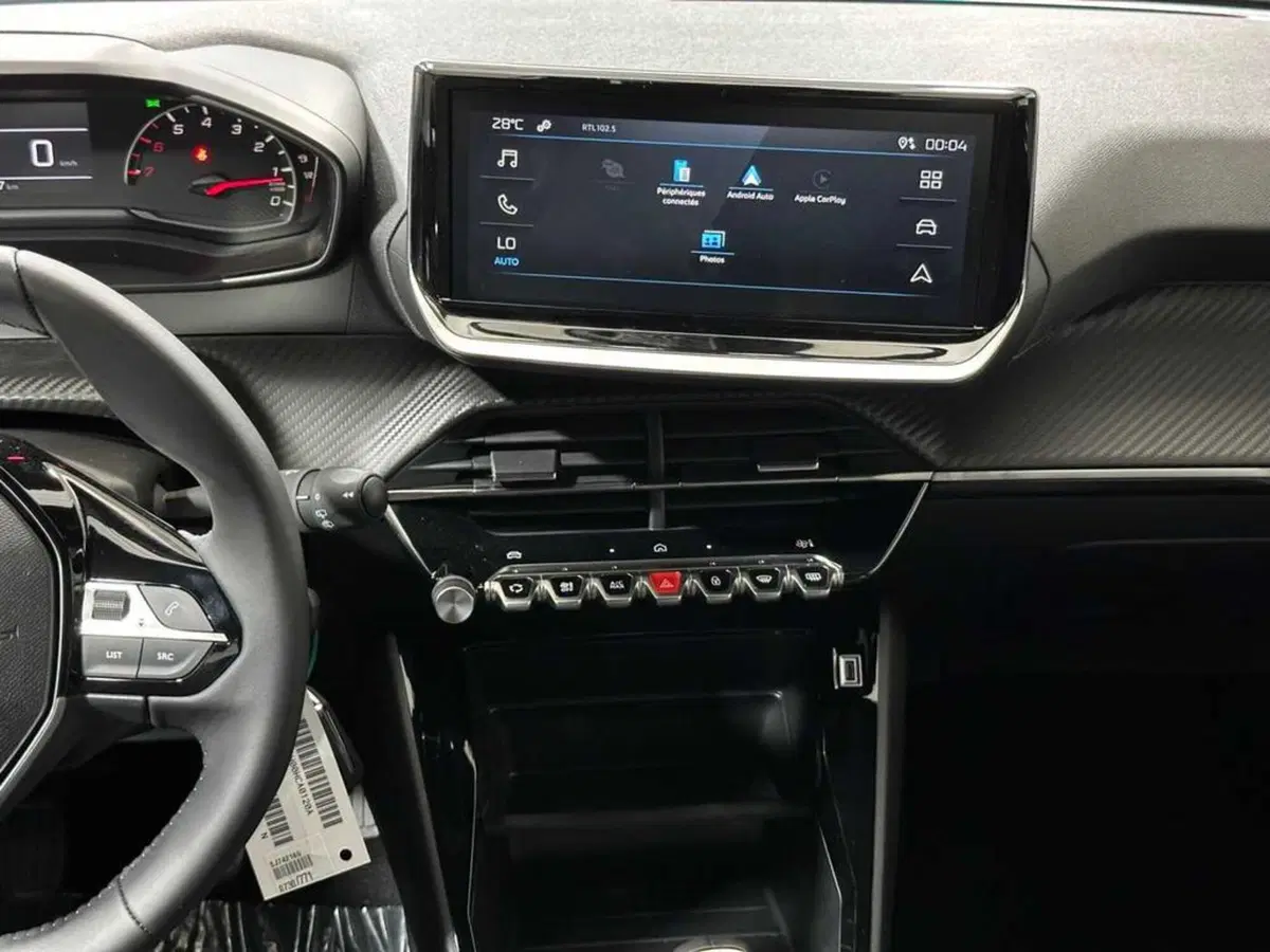 Peugeot 2008 nuova a Sondrio (14)