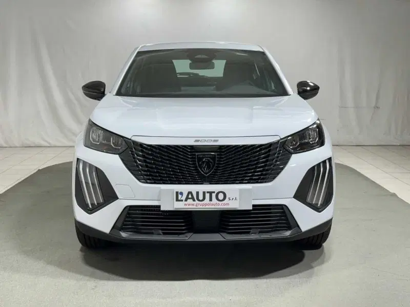 Peugeot 2008 nuova a Sondrio (8)
