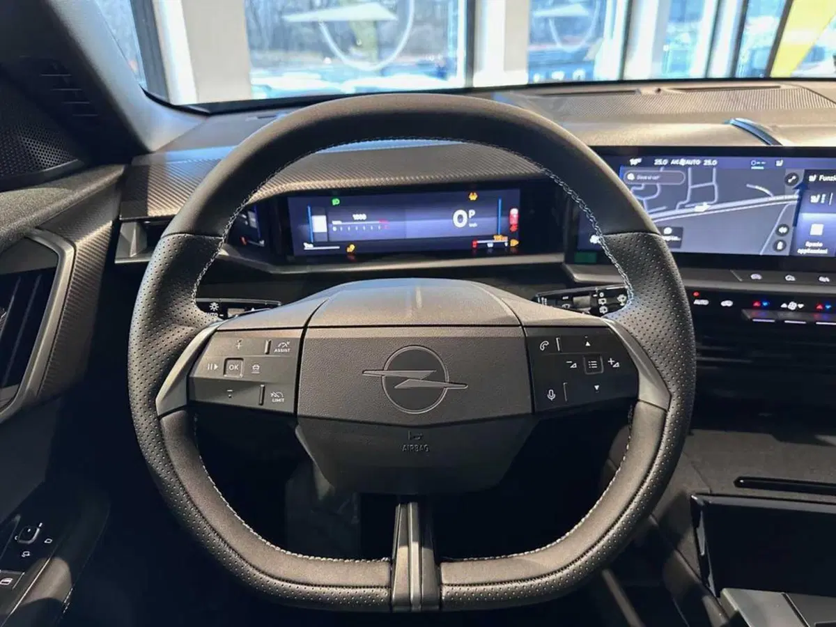 Opel Grandland nuova a Sondrio (14)