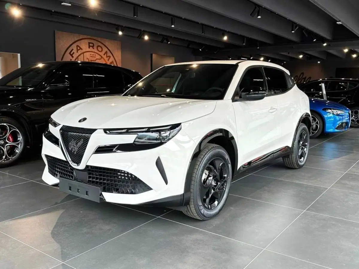Alfa Romeo Junior nuova a Sondrio