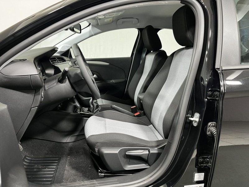 Opel Corsa nuova a Sondrio (10)