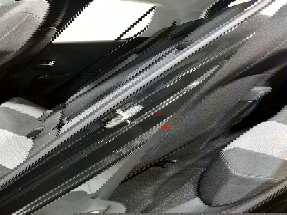 Opel Corsa nuova a Sondrio (11)