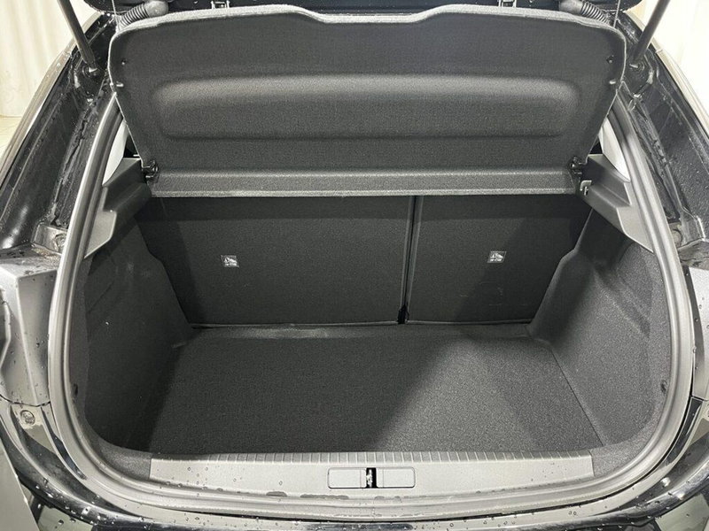 Opel Corsa nuova a Sondrio (15)