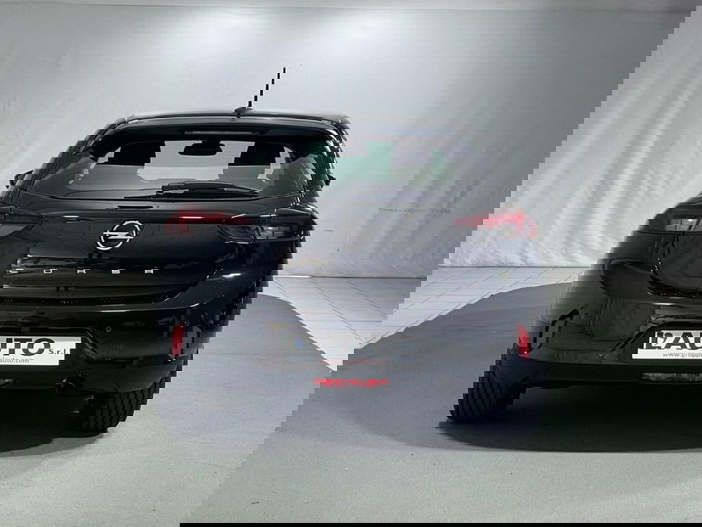 Opel Corsa nuova a Sondrio (4)