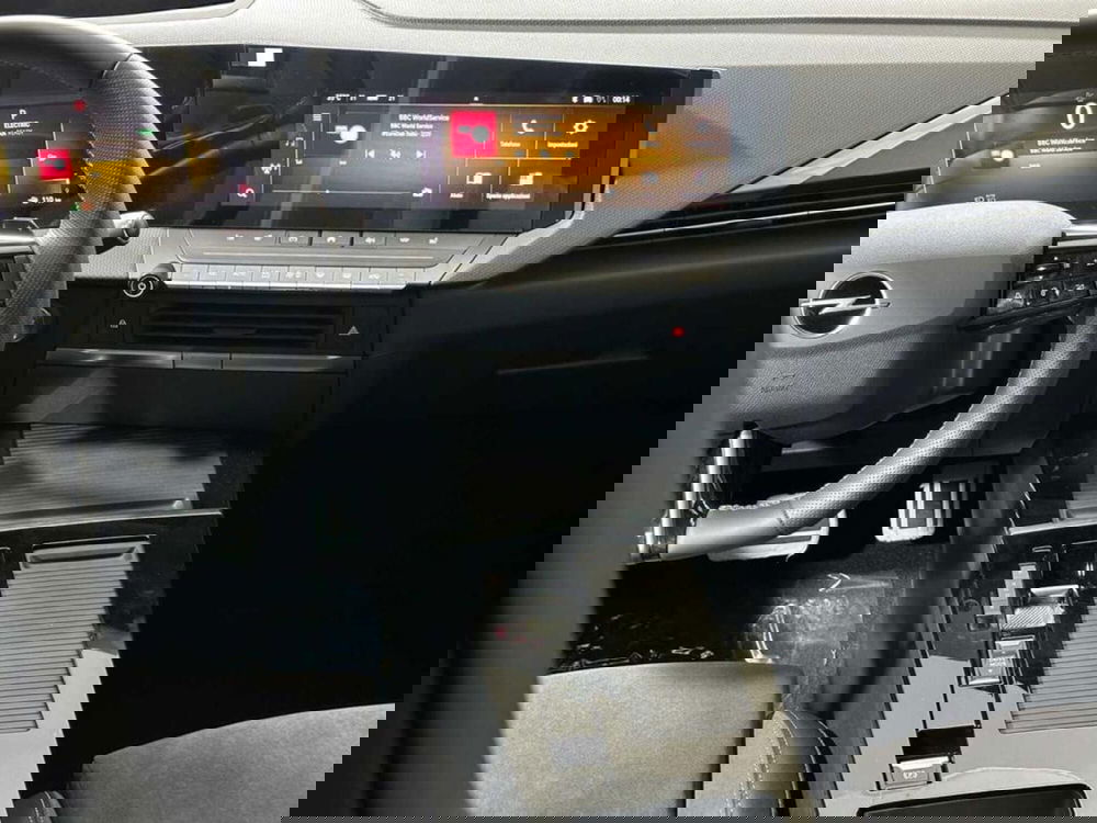 Opel Astra nuova a Sondrio (13)