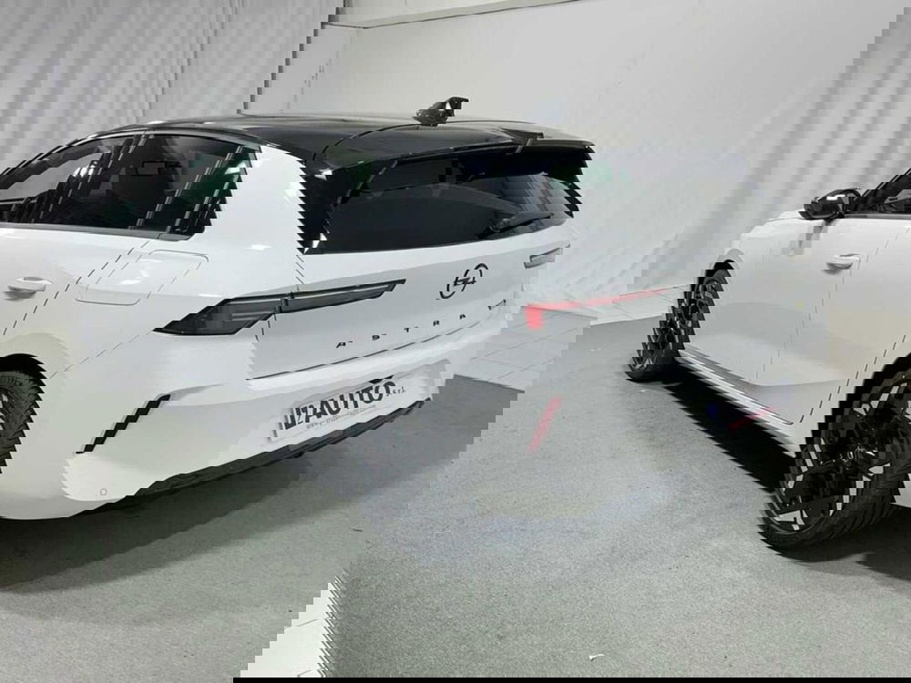 Opel Astra nuova a Sondrio (3)