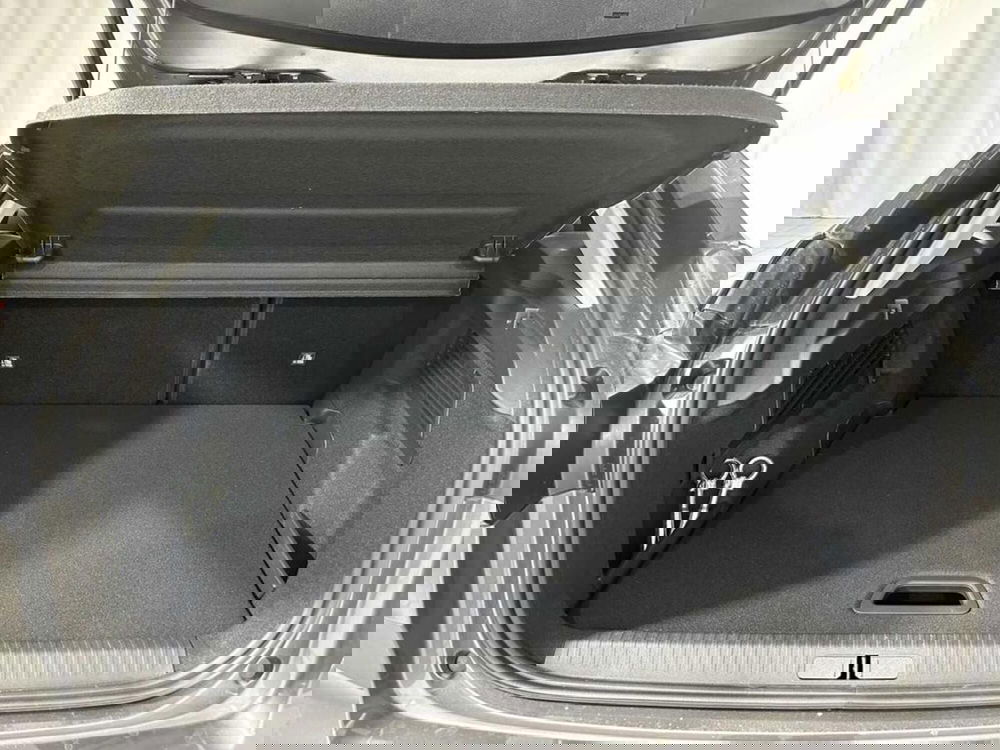 Citroen C4 nuova a Sondrio (14)