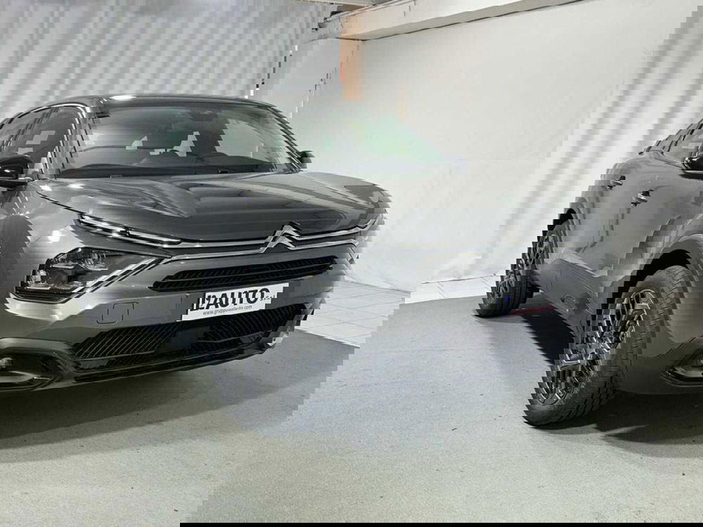 Citroen C4 nuova a Sondrio (7)