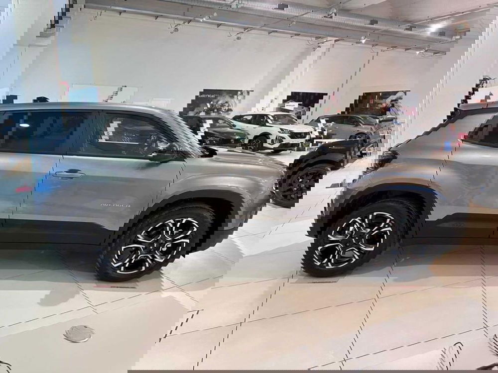 Jeep Avenger nuova a Sondrio (6)