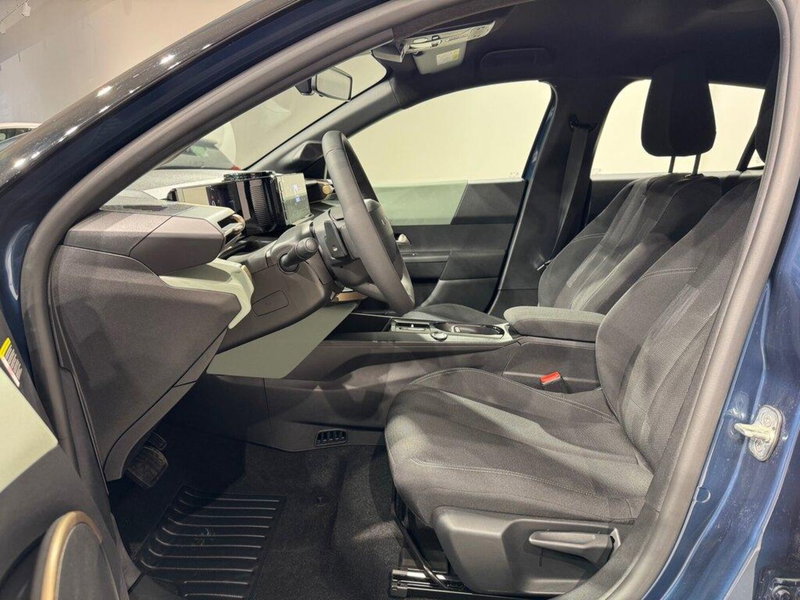 Lancia Ypsilon nuova a Sondrio (10)