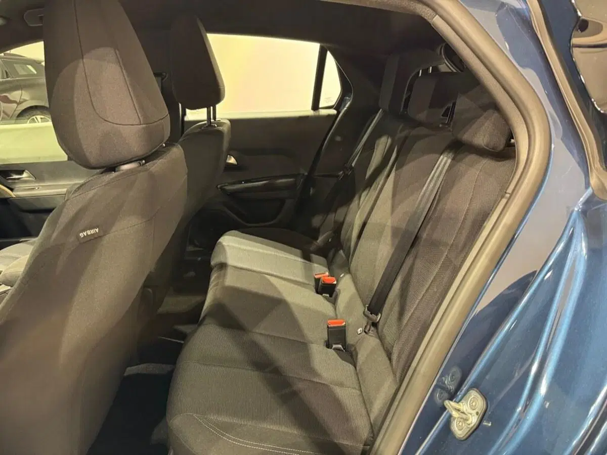 Lancia Ypsilon nuova a Sondrio (11)
