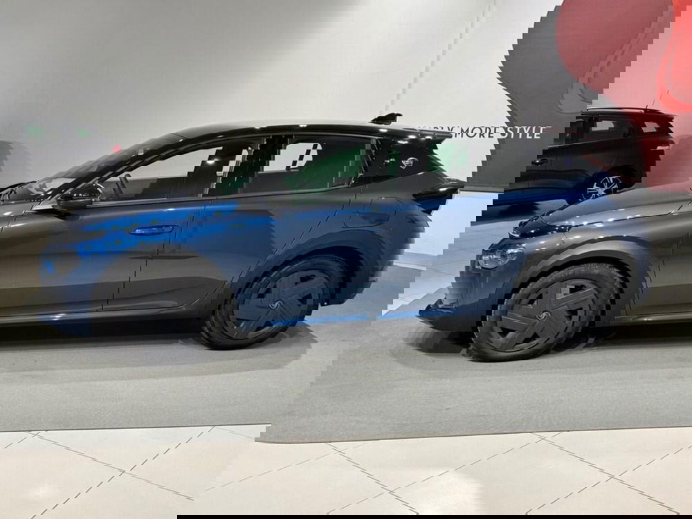 Lancia Ypsilon nuova a Sondrio (2)