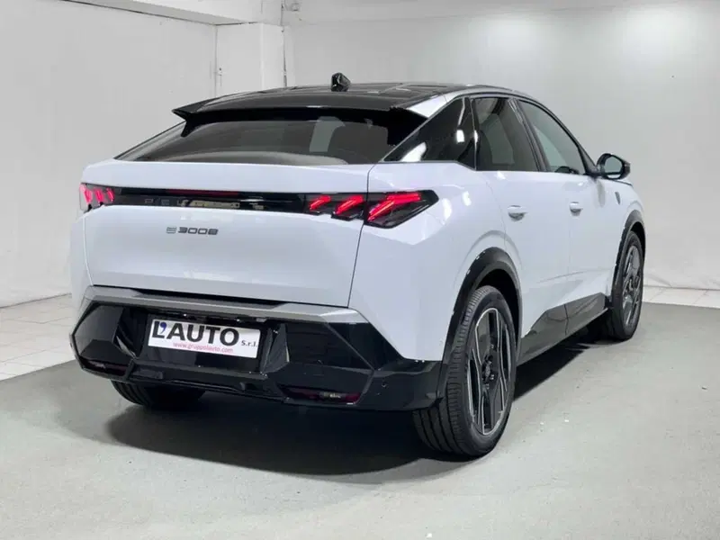 Peugeot 3008 nuova a Sondrio (5)