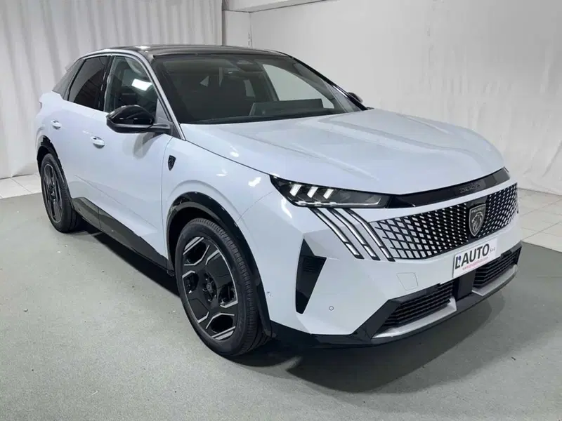 Peugeot 3008 nuova a Sondrio (7)