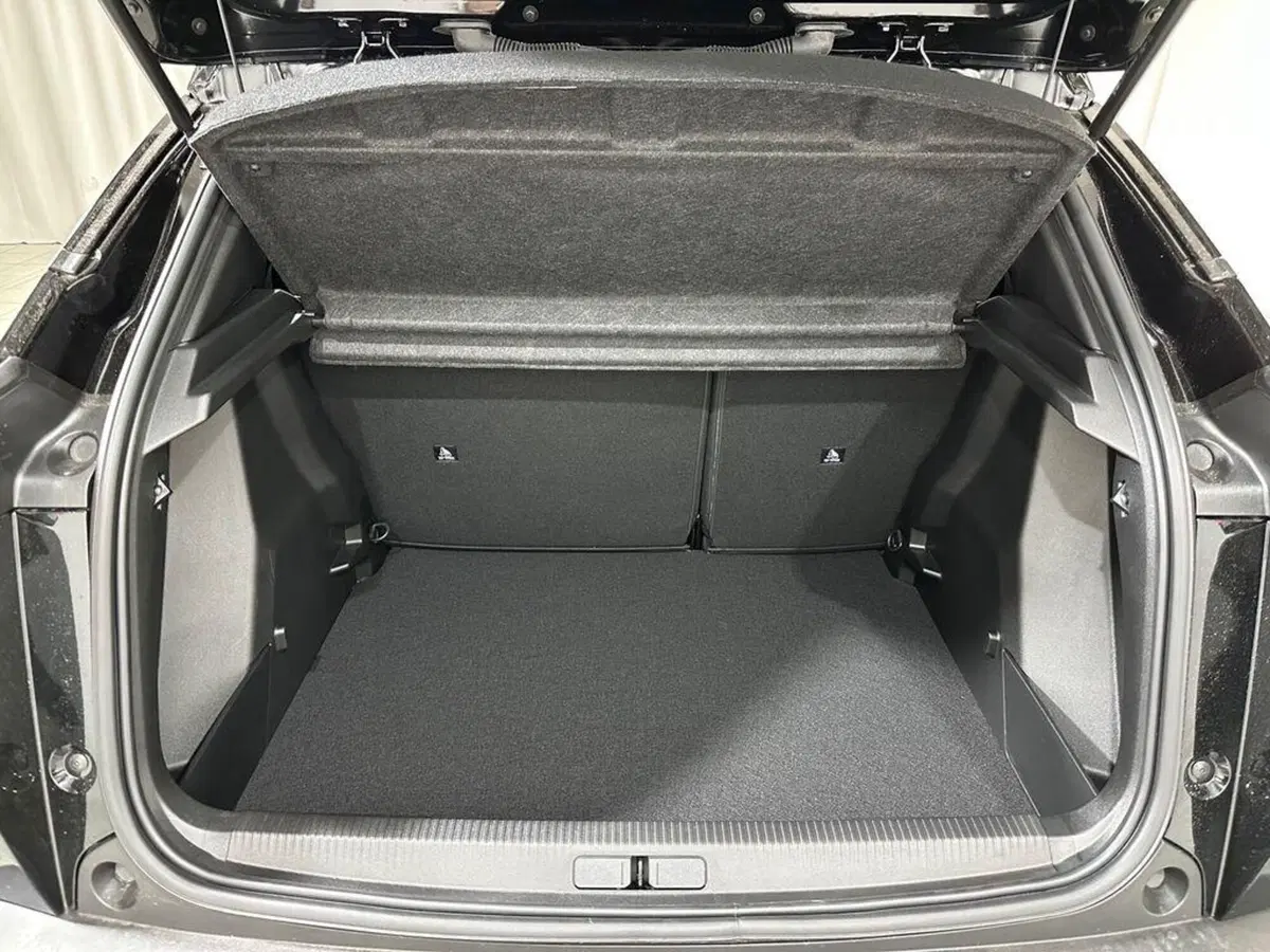 Peugeot 2008 nuova a Sondrio (15)