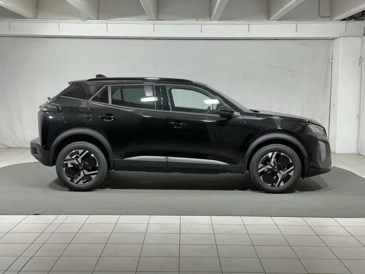 Peugeot 2008 nuova a Sondrio (6)