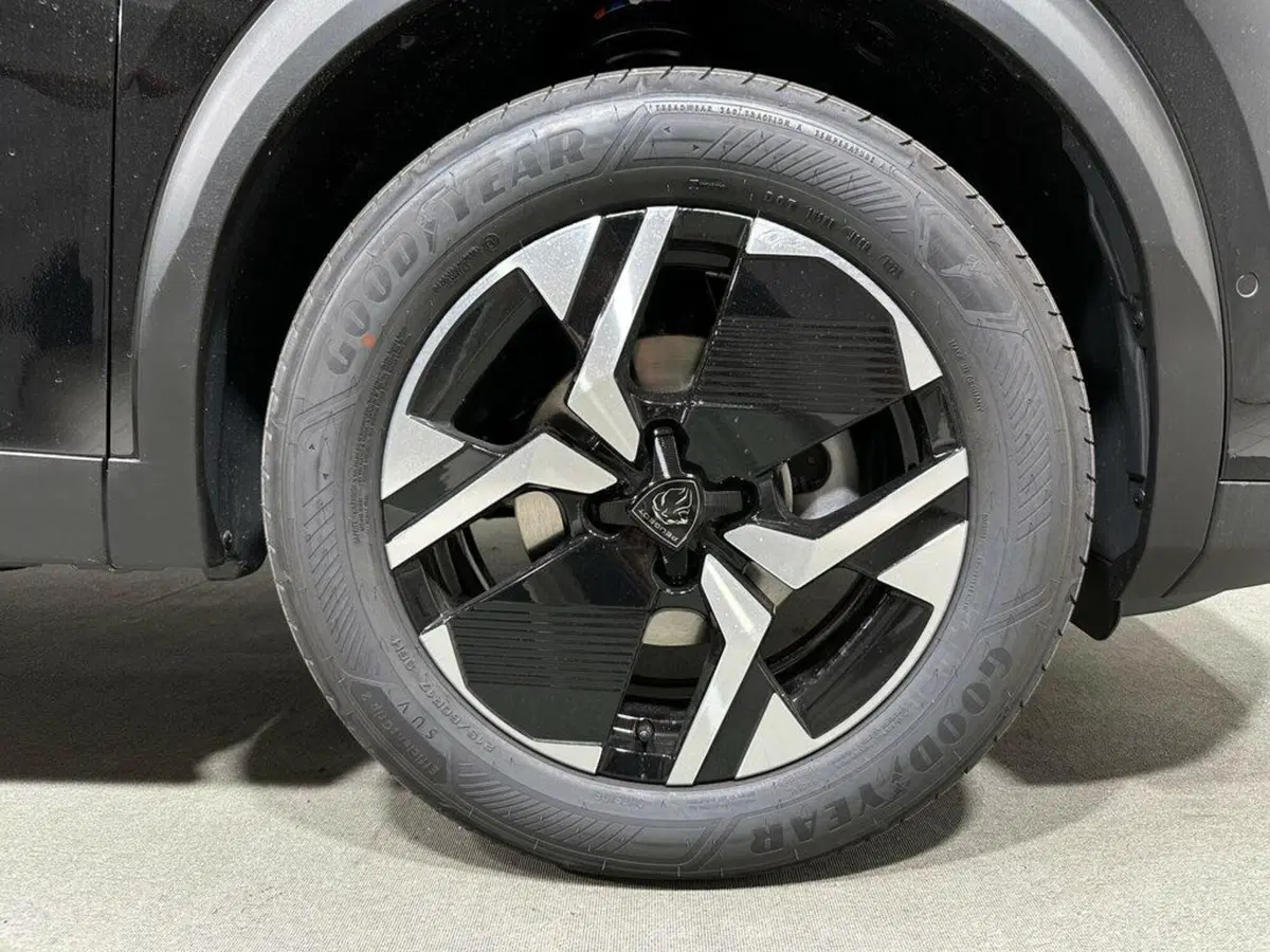 Peugeot 2008 nuova a Sondrio (9)