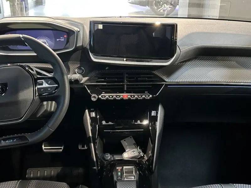 Peugeot 208 nuova a Sondrio (12)