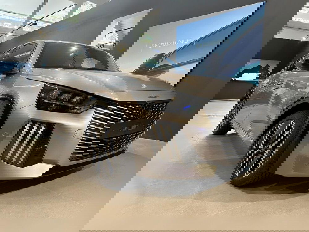 Peugeot 208 nuova a Sondrio (2)