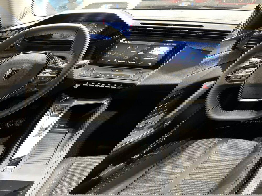 Peugeot 308 nuova a Sondrio (13)