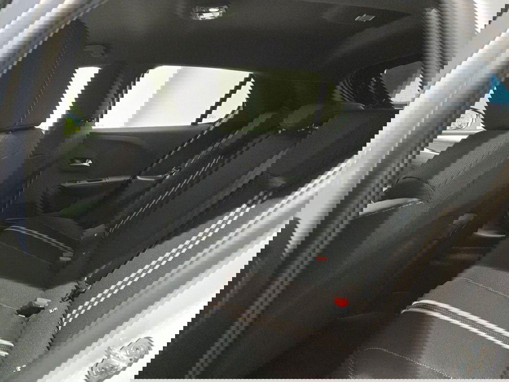 Opel Corsa nuova a Sondrio (9)