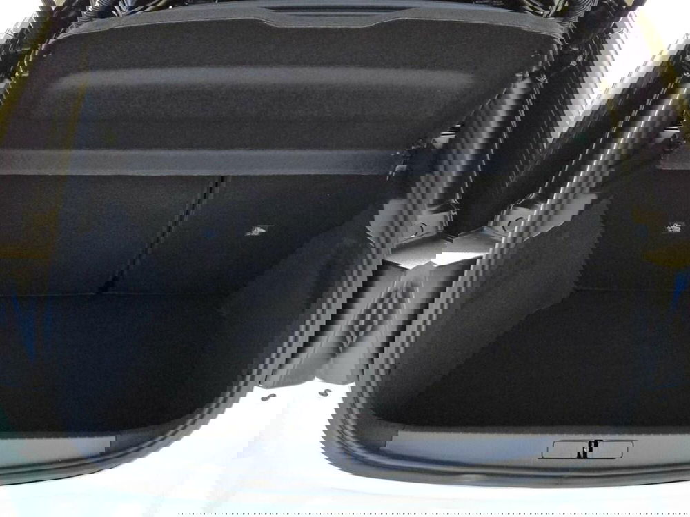 Opel Corsa nuova a Sondrio (13)