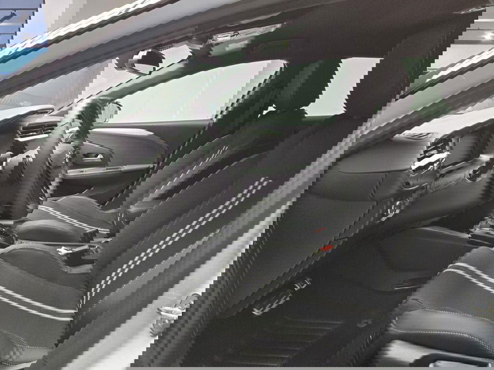 Opel Corsa nuova a Sondrio (8)