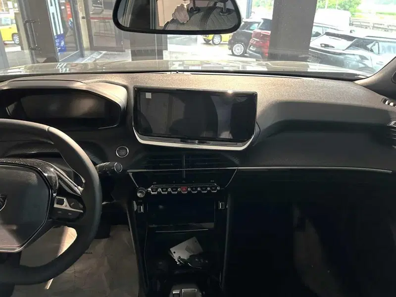 Peugeot 2008 nuova a Sondrio (13)