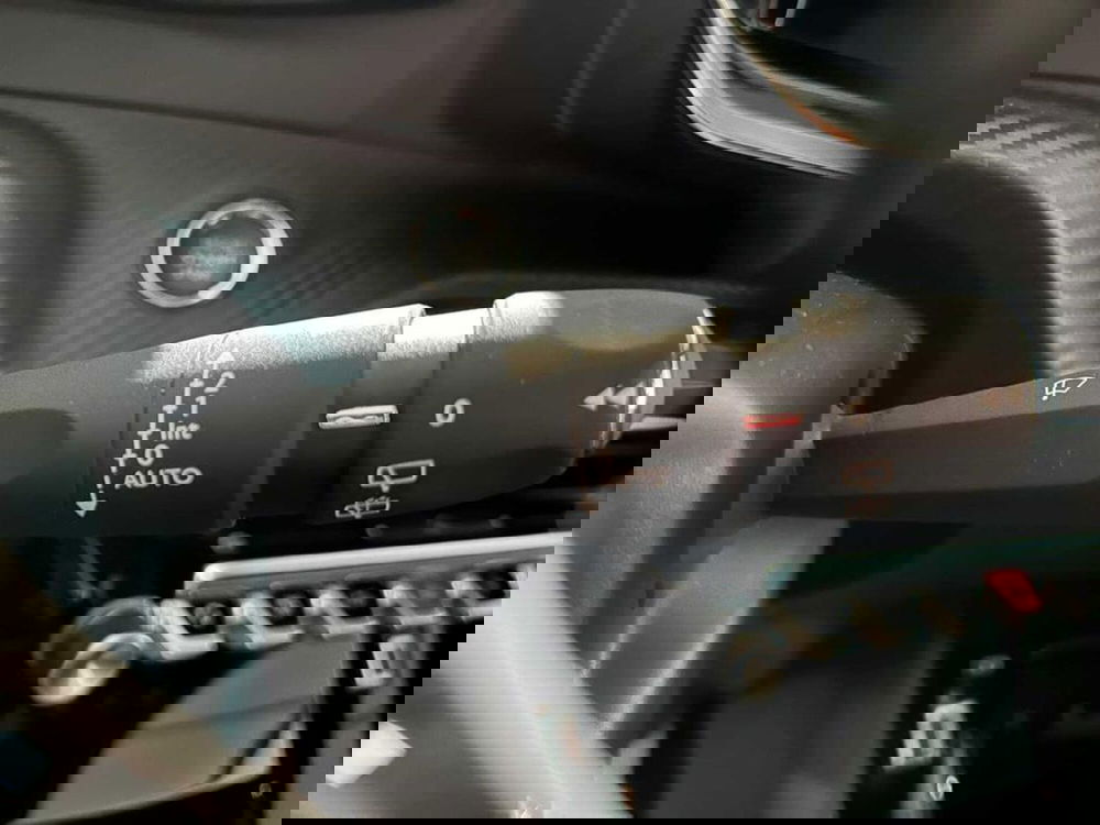 Peugeot 2008 nuova a Sondrio (15)