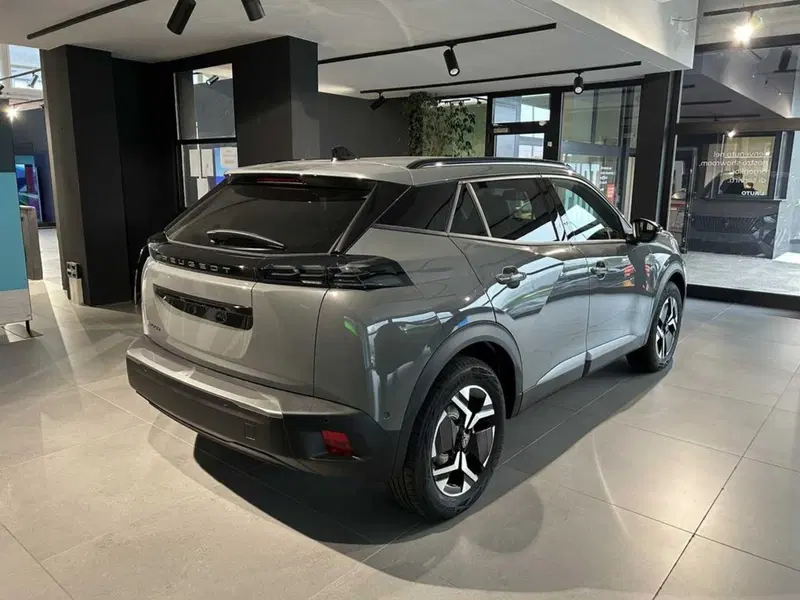 Peugeot 2008 nuova a Sondrio (5)