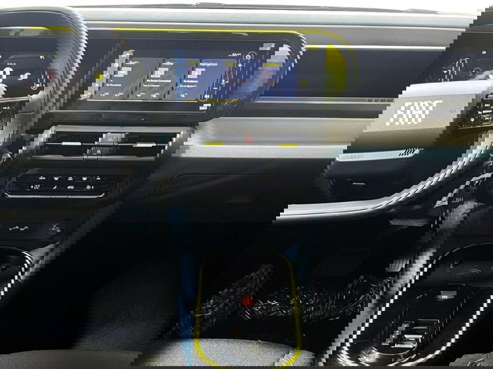 Fiat Grande Panda nuova a Sondrio (13)