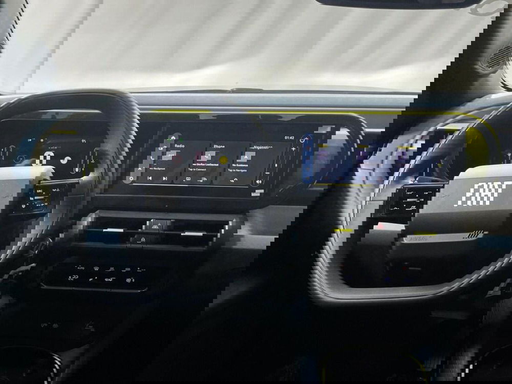 Fiat Grande Panda nuova a Sondrio (14)