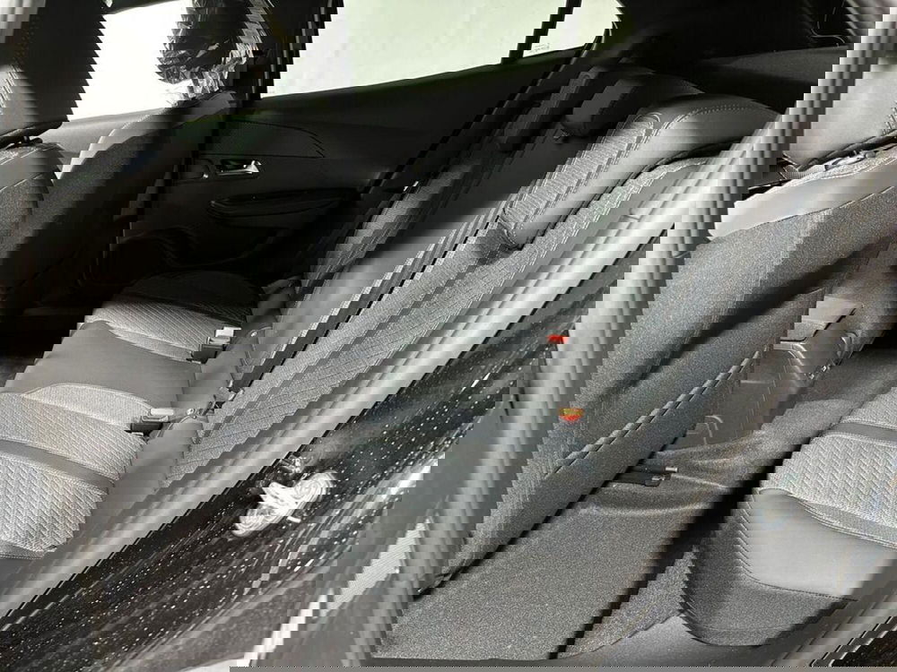 Peugeot 2008 nuova a Sondrio (11)