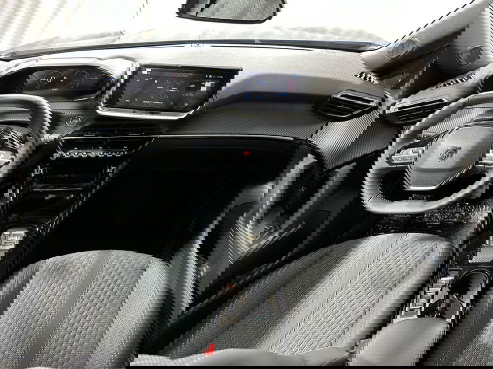 Peugeot 2008 nuova a Sondrio (12)