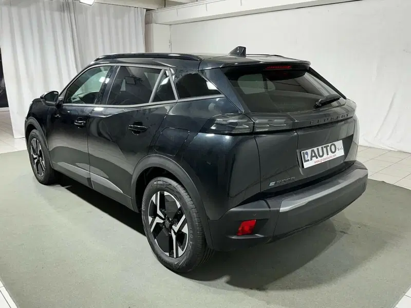 Peugeot 2008 nuova a Sondrio (3)