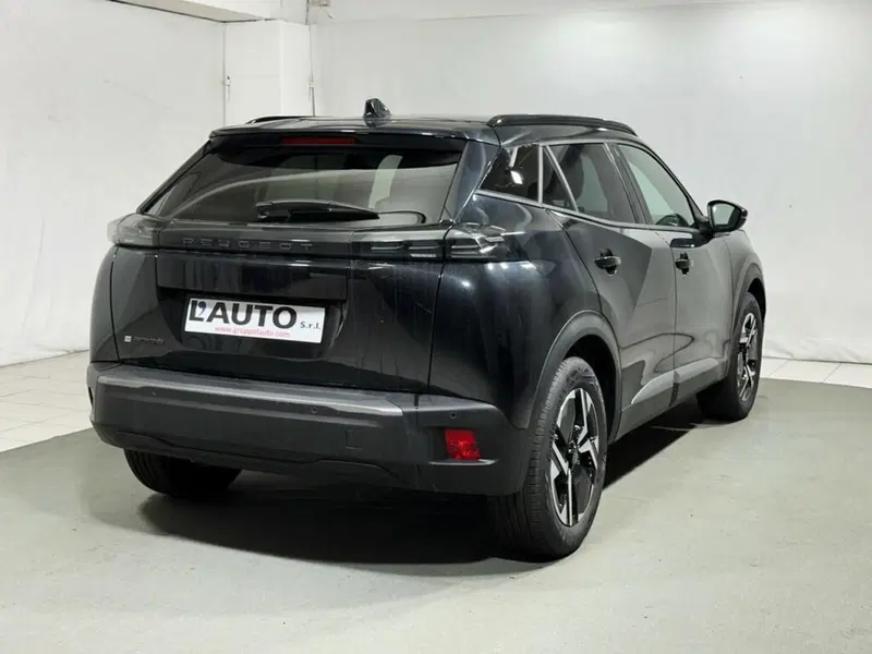 Peugeot 2008 nuova a Sondrio (5)