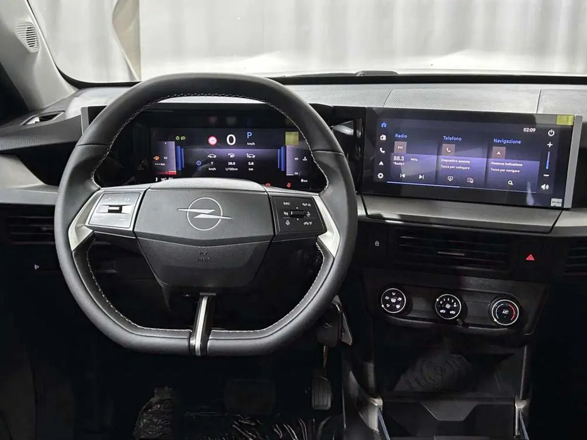 Opel Frontera nuova a Sondrio (14)