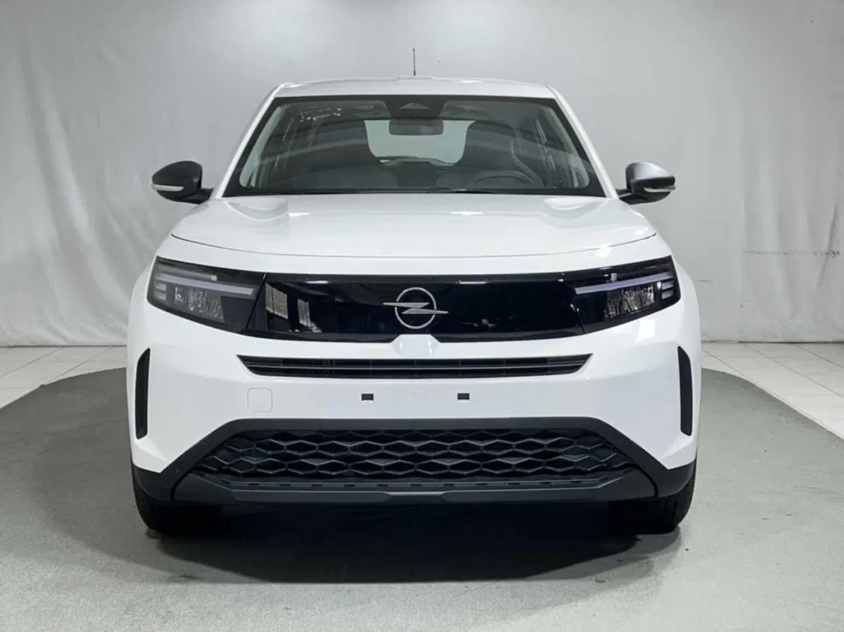 Opel Frontera nuova a Sondrio (8)