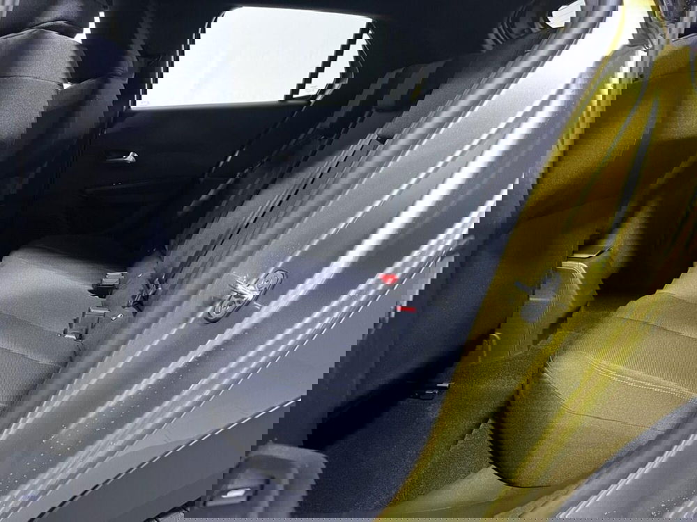 Lancia Ypsilon nuova a Sondrio (11)