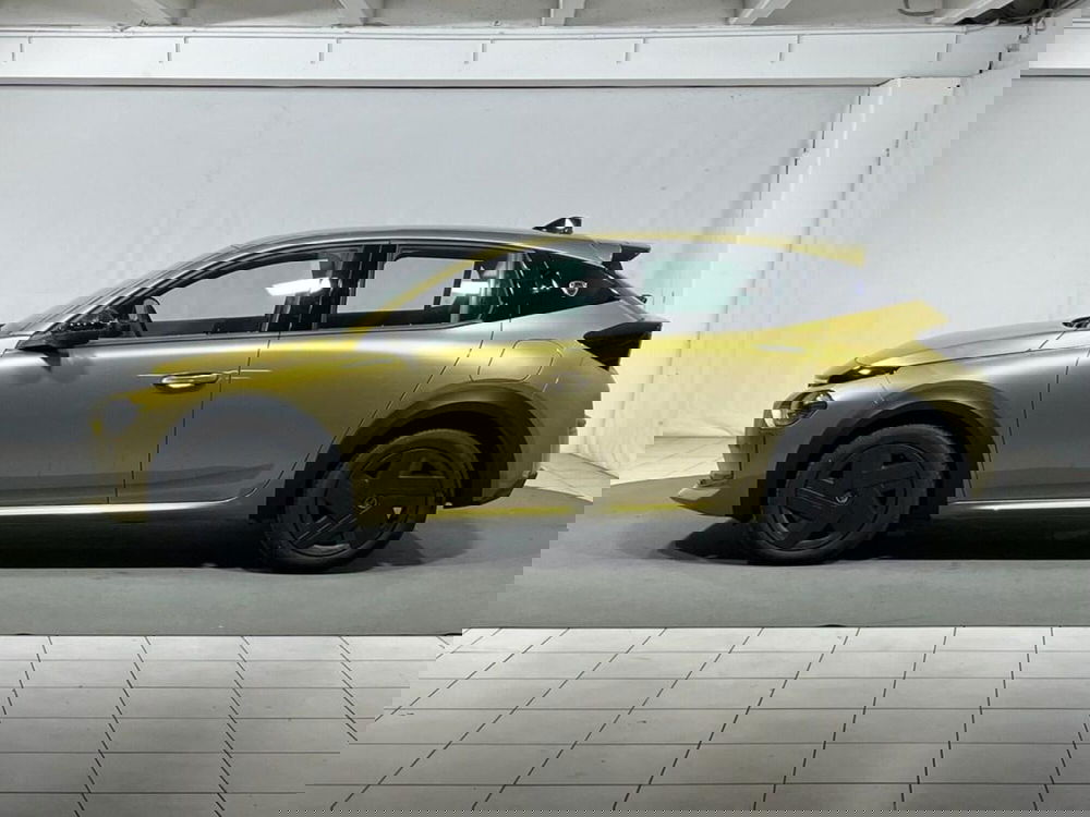 Lancia Ypsilon nuova a Sondrio (2)